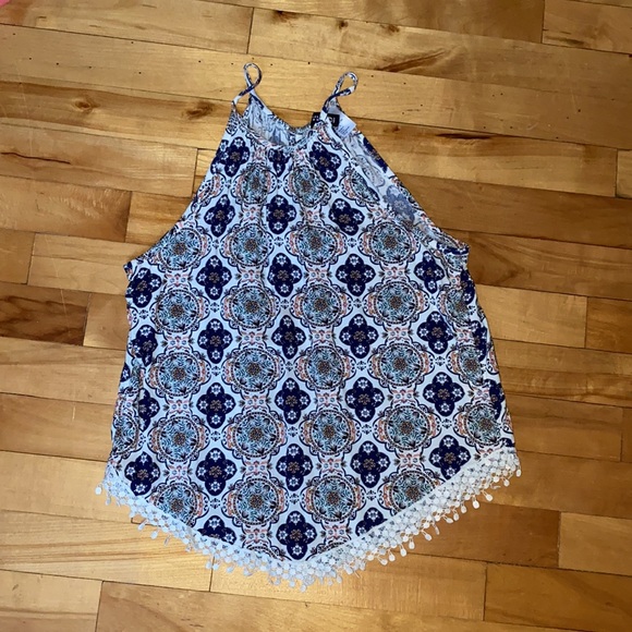 Crop top size 2 - Picture 2 of 2